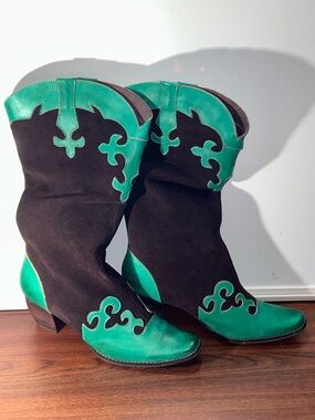 NWOT Corkys Elite Brand Suede & Leather Western Boots